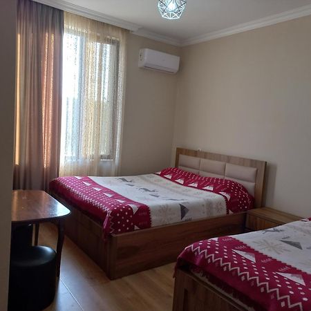 Mate'S Guest House Kobuleti Exterior foto