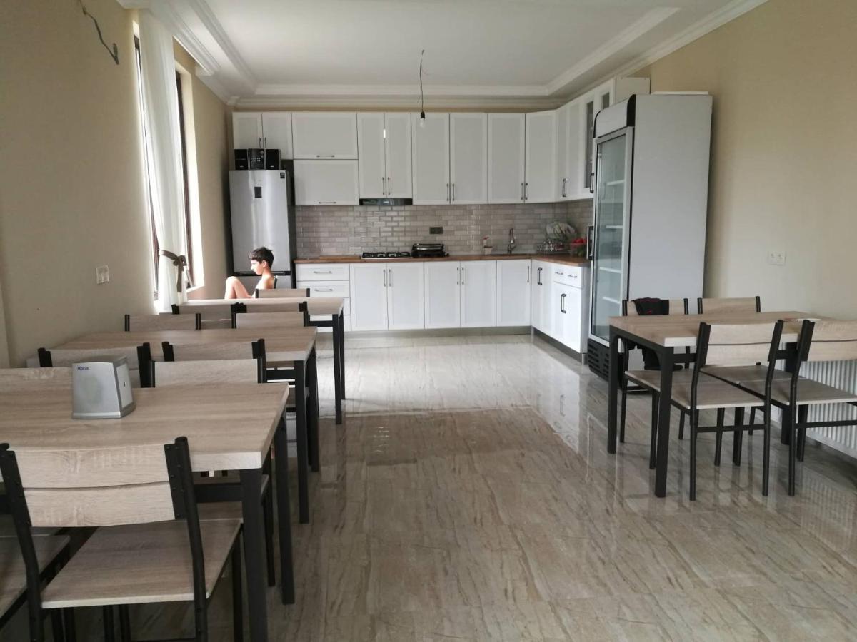 Mate'S Guest House Kobuleti Exterior foto